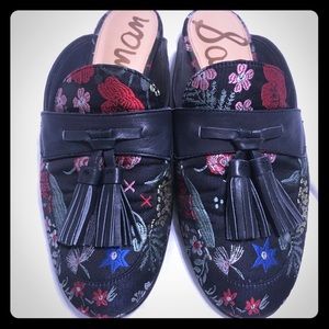 Amazing Sam Edelman embroidered smoking flat, 6.5